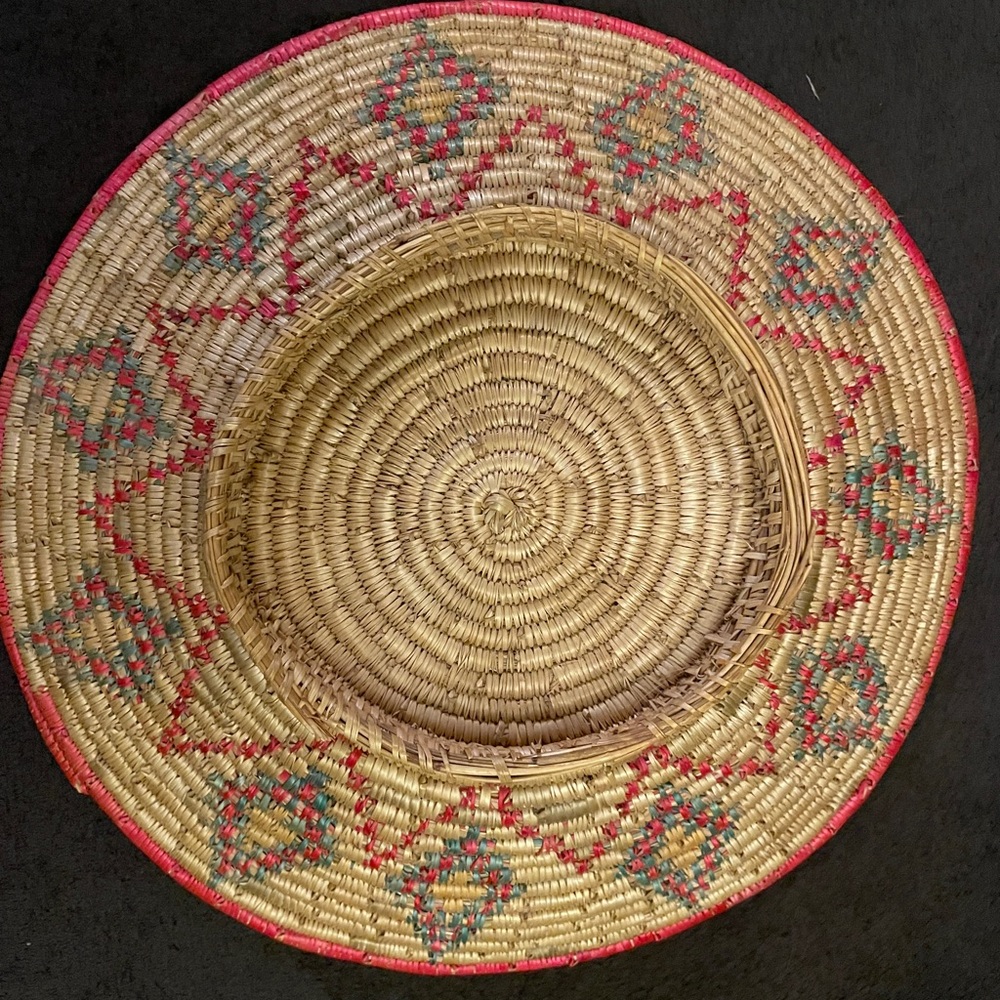 Hand woven Round Basket Bowl Wall Art Moroccan Farm Farmhouse Barn Decor - Picture 4 of 5